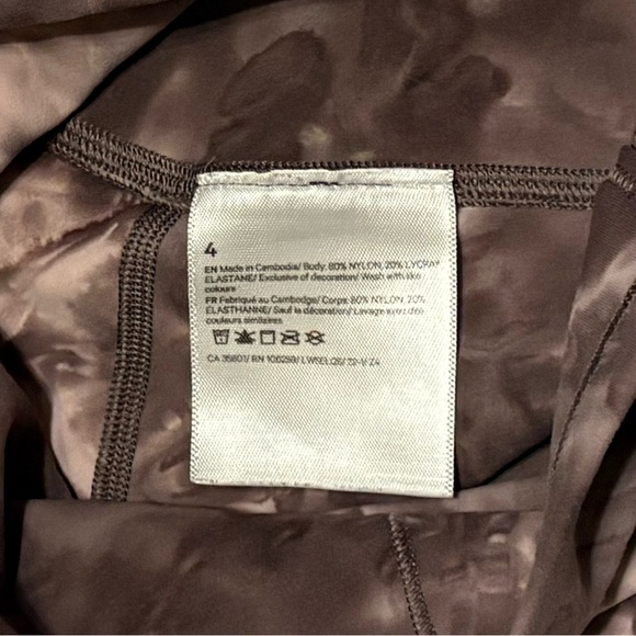 lululemon Align Hi-Rise Leggings, 25” Tie Dye Mink Berry/Lunar Rock, sz 4 - Picture 7 of 7